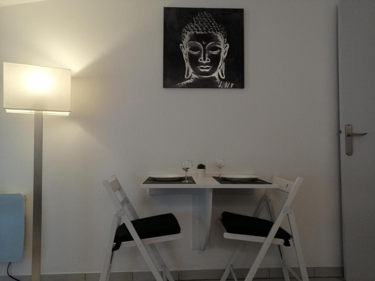 Apt T1 Cosy Et Ambiance Zen "Cottage De Moissac" Esterno foto